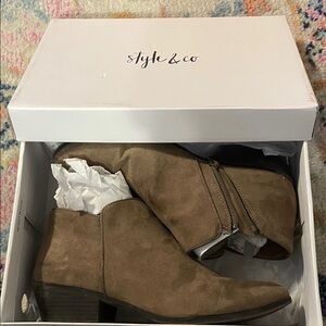 Style & Co. Women's Suede Brown Ankle Booties